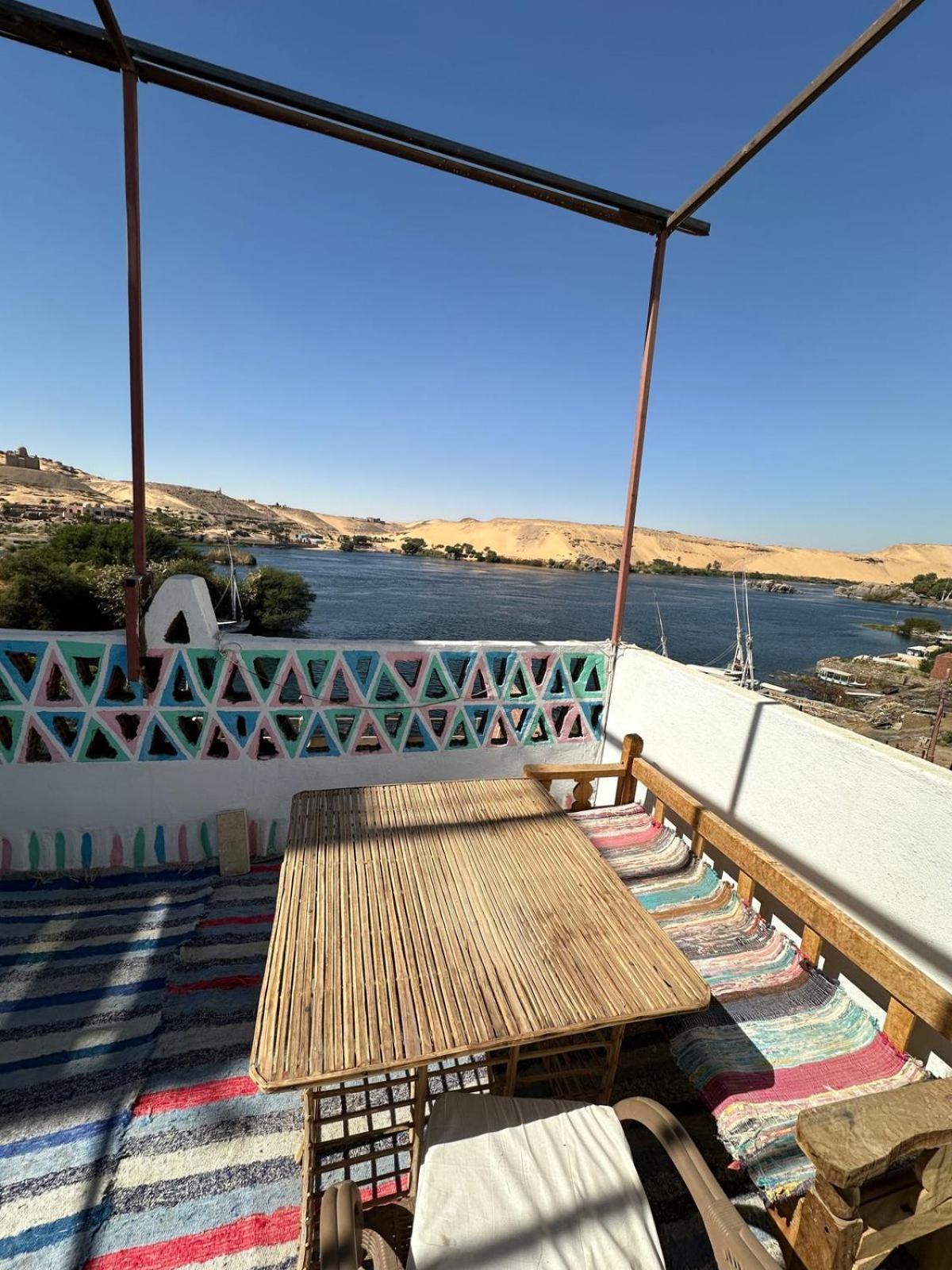 Nubian King Hotel Асуан Екстериор снимка