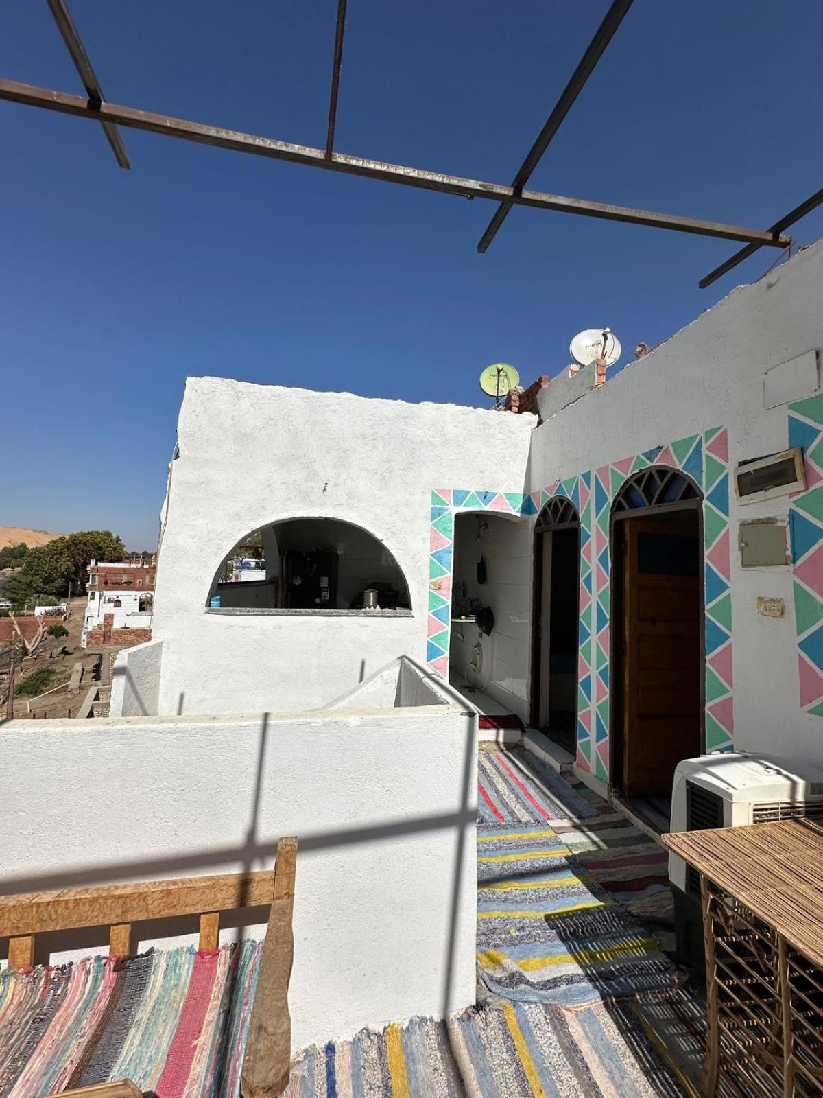 Nubian King Hotel Асуан Екстериор снимка